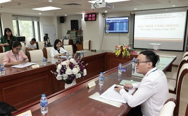 Two bidders win the first gold auction this year