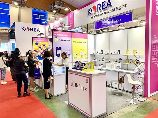 VIETNAM EXPO 2024: Uniting 480 enterprises from 16 countries, territories in a digital trade fair