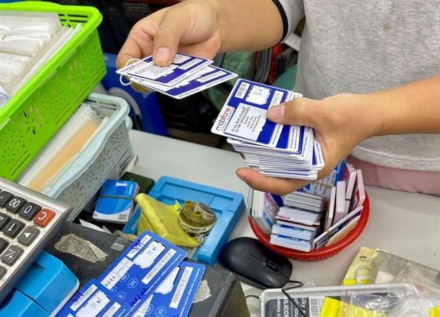 Owners of multiple mobile SIMs checked