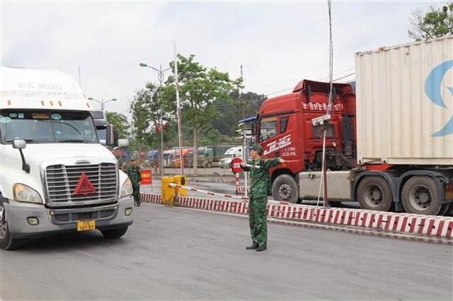 Nearly 55,800 tonnes of agricultural products exported via Lạng Sơns border gates during holidays