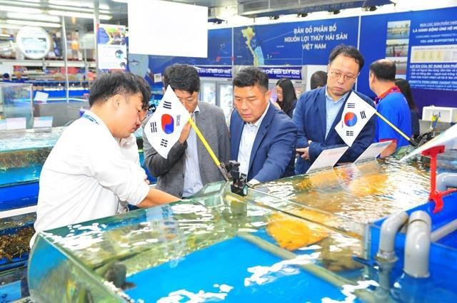 Korean Seafood Festival begins at HCM City supermarket