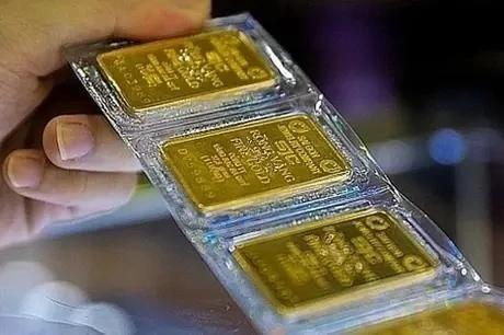 Central bank suspends gold bar auctions, announces market inspections