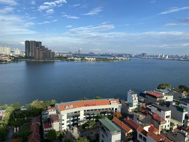 Hà Nộis economy shows strong growth in five months