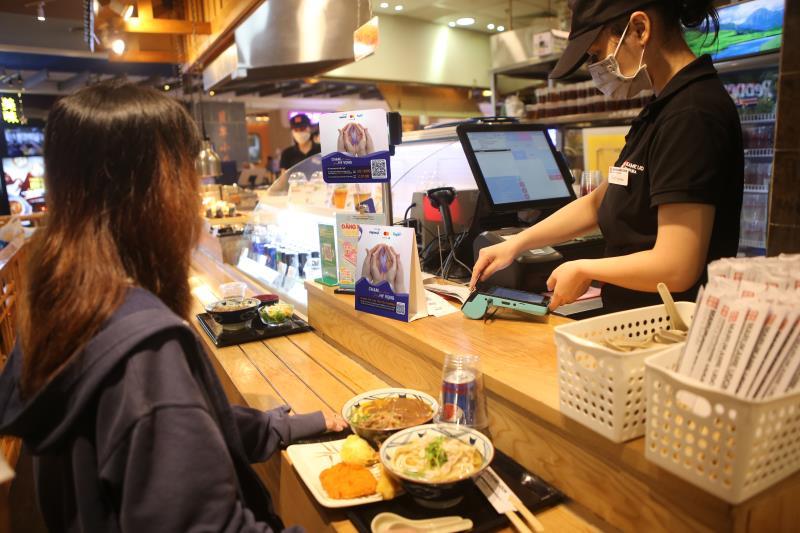 NAPAS, Mastercard and Payoo sponsor free cancer screening for vulnerable women