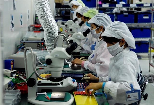 About 90% of businesses in VN interested in venturing overseas: UOB report