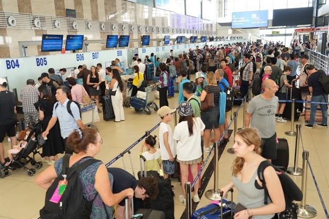 Vietnamese airlines welcome more than 54 million passengers in H1