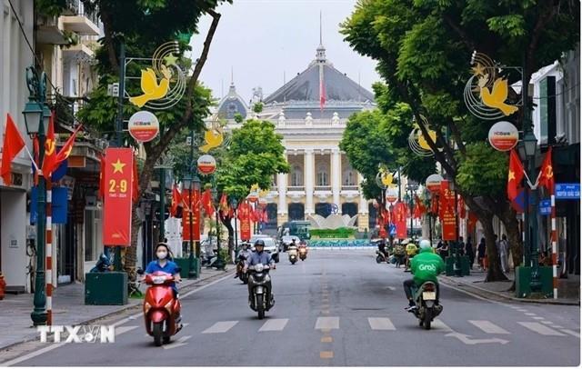 Việt Nams tourism revenue on National Day holiday reaches about 90 million